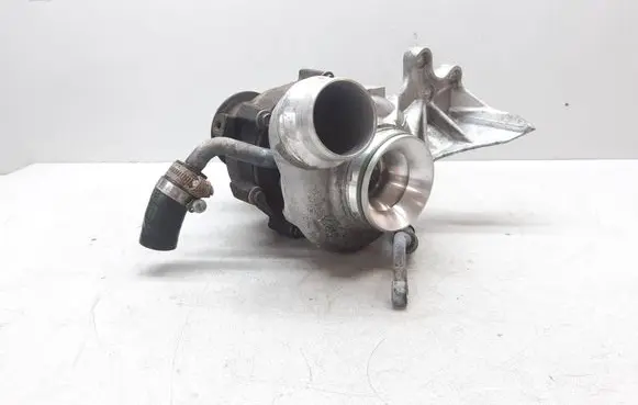 BMW 5 F10 F11 Turbo 8517452