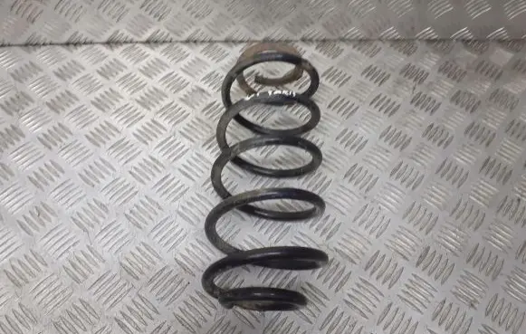 Toyota Yaris Rear coil spring