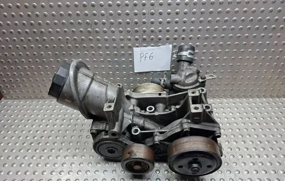 Honda Civic Oil filter mounting bracket S26405622