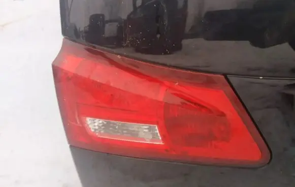 Lexus IS 220D-250-350 Tailgate rear/tail lights