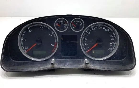 Volkswagen PASSAT B5.5 Speedometer (instrument cluster) 3B0920845A