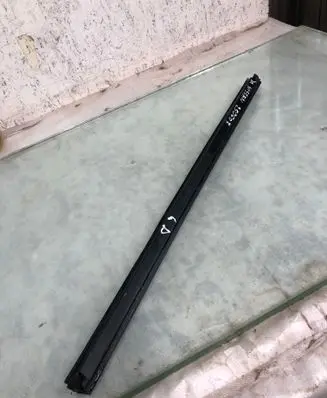 Nissan Qashqai J12 Rubber seal rear door window/glass 