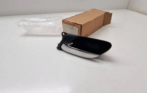 BMW 3 E46 Front door interior handle 51418200723