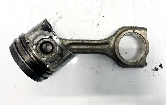 Peugeot 308 Piston with connecting rod