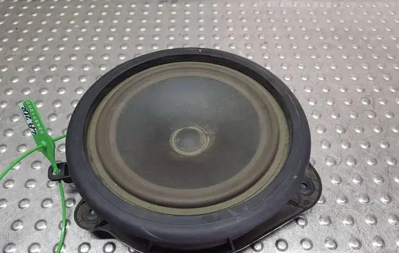 Audi A3 S3 8P Front door speaker S26371202 8P0035411C