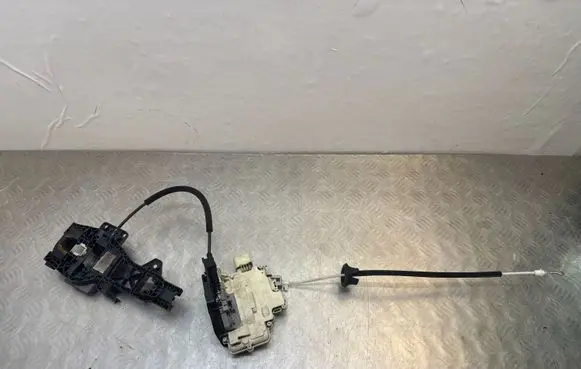 Audi Q7 4L Rear door lock 