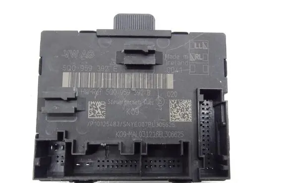 Volkswagen Golf VII Door control unit/module 5Q0959392B