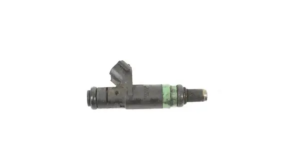 Audi A6 S6 C5 4B Fuel injector 06C133551