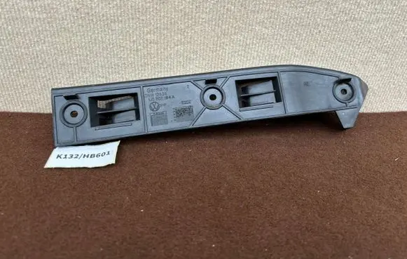 Volkswagen Golf IV Front bumper mounting bracket 1J0807184A