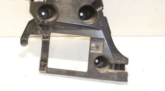 Audi A6 S6 C7 4G Bumper support mounting bracket corner 4G5807393