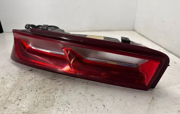 Chevrolet Camaro Rear/tail lights 84136778