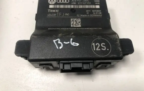 Volkswagen PASSAT B6 Other control units/modules 3C0907530E