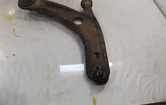 Toyota Yaris Front control arm