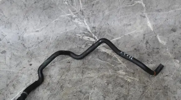 BMW Z4 E89 Engine coolant pipe/hose 9134077