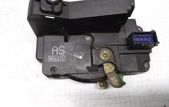 Opel Astra G Front door lock AS90561151 90561151