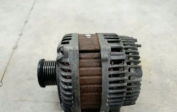 Renault Laguna III Generator/alternator 