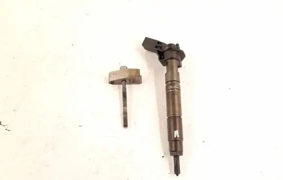 Fuel injector