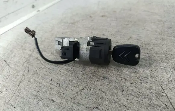 Citroen C4 I Ignition lock N0507023N0502455