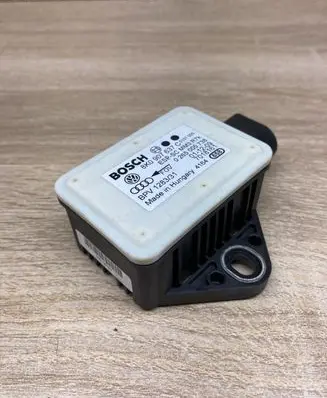 Audi A4 S4 B8 8K ESP acceleration yaw rate sensor 8K0907637C 0265005738