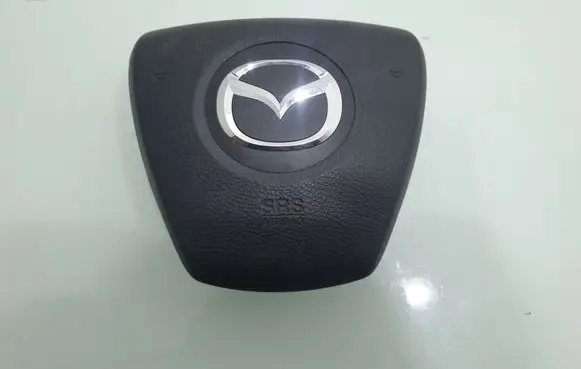 Mazda 6 Steering wheel airbag GS1G57K00