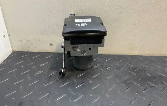BMW 5 F10 F11 ABS Pump 6795523 6795525 DSCF10ACC