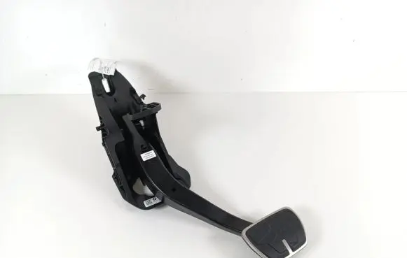 BMW 3 G20 G21 Brake pedal 6874281