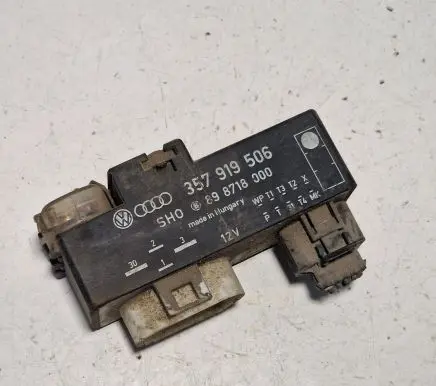 Volkswagen Sharan Coolant fan relay 357919506 898718000
