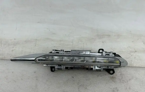 Mercedes-Benz S W221 LED Daytime headlight A2218201756 ZGS002Q01 89206935