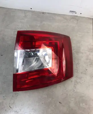 Skoda Octavia Mk3 (5E) Rear/tail lights 5E9945112 5E9945096