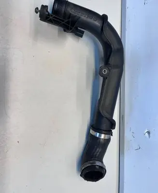 Volkswagen Golf VI Intercooler hose/pipe 1K0145770AE