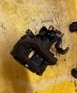 Peugeot 508 RXH Rear brake caliper 030784
