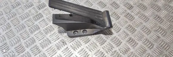 Mercedes-Benz E W212 Accelerator throttle pedal A2223001000