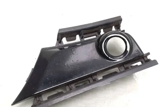 Mercedes-Benz A W176 Front parking sensor holder (PDC) A1768852900