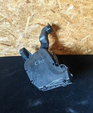 Volvo C70 Engine control unit box 30776195
