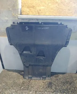 Renault Megane III Engine splash shield/under tray 75890006R