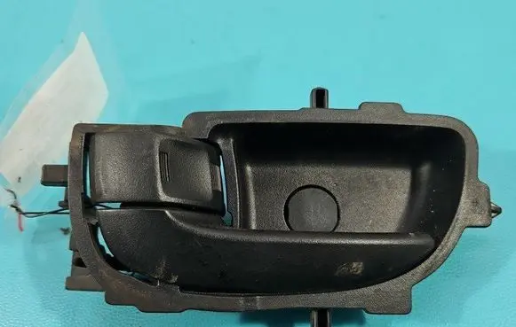 Rear door interior handle