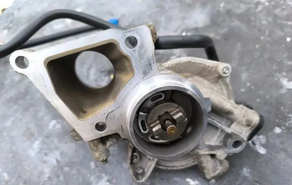 Citroen Jumper Vacuum pump BK2Q2A451 R07EA