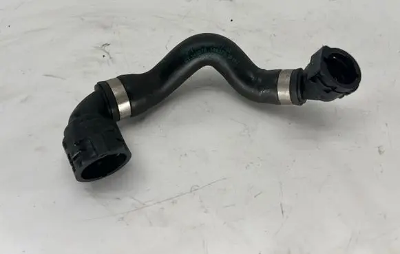 BMW 1 F20 F21 Engine coolant pipe/hose 8611277