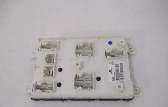 Jeep Grand Cherokee Comfort/convenience module P68236139AC