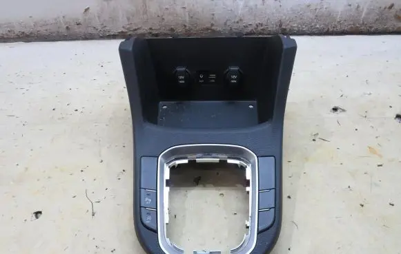 Hyundai i30 Gear shifter surround trim plastic 93350G4790