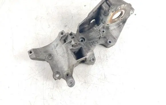 Volkswagen Caddy Generator/alternator bracket 03L903143Q