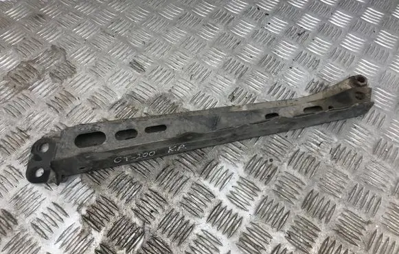 Lexus CT 200H Front subframe