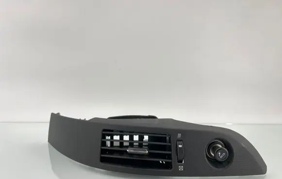 Toyota Corolla Verso AR10 Dash center air vent grill 5568064010