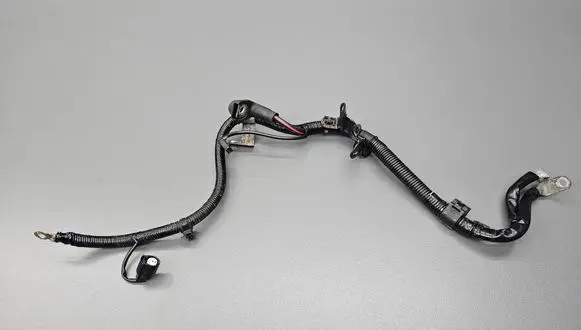Peugeot 4007 Positive cable (battery) 