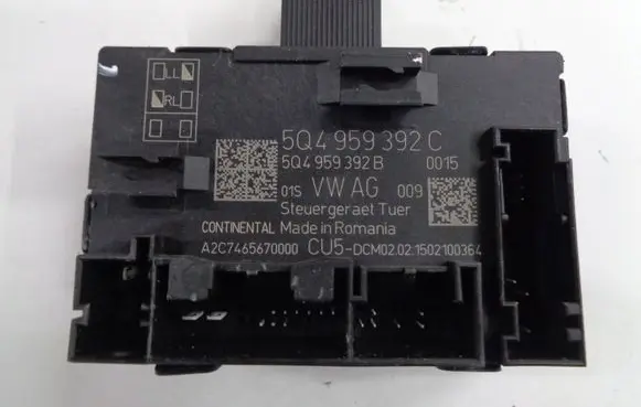Volkswagen Golf VII Door control unit/module 5Q4959392C