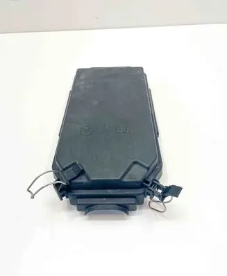Mercedes-Benz SL R231 Fuse box cover 2315400282 A2315400282