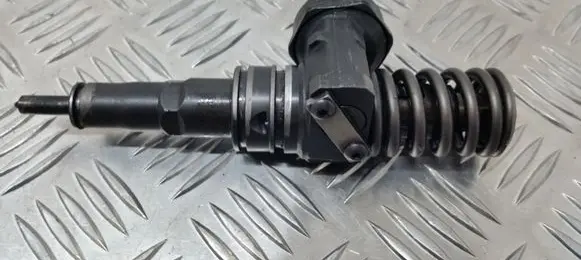 Audi A4 S4 B6 8E 8H Fuel injector 0414720038 036130073AK BTD32954DE