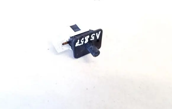 Mercedes-Benz C W203 Front door sensor 2028209410