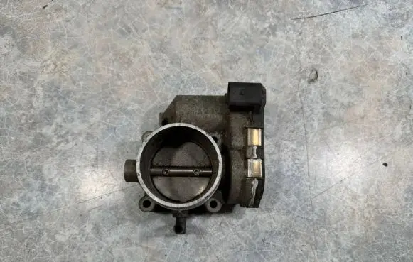 Volkswagen Golf IV Throttle valve 06A133062C 0280750036