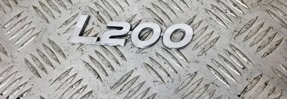 Mitsubishi L200 Manufacturers badge/model letters 